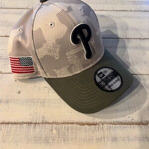 New Era 39THIRTY Camo Philadelphia Phillies Cap with Flag Patch